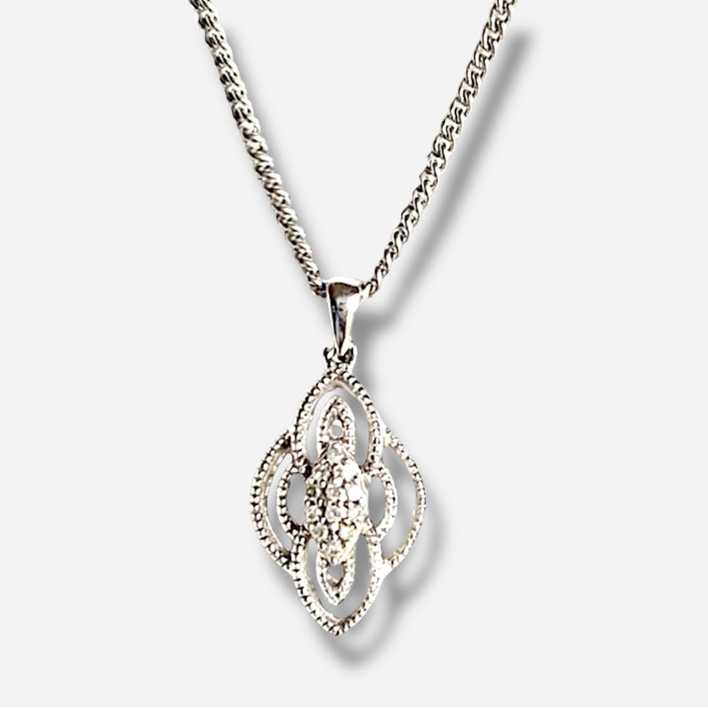 🌸Necklace🌸 925 sterling silver